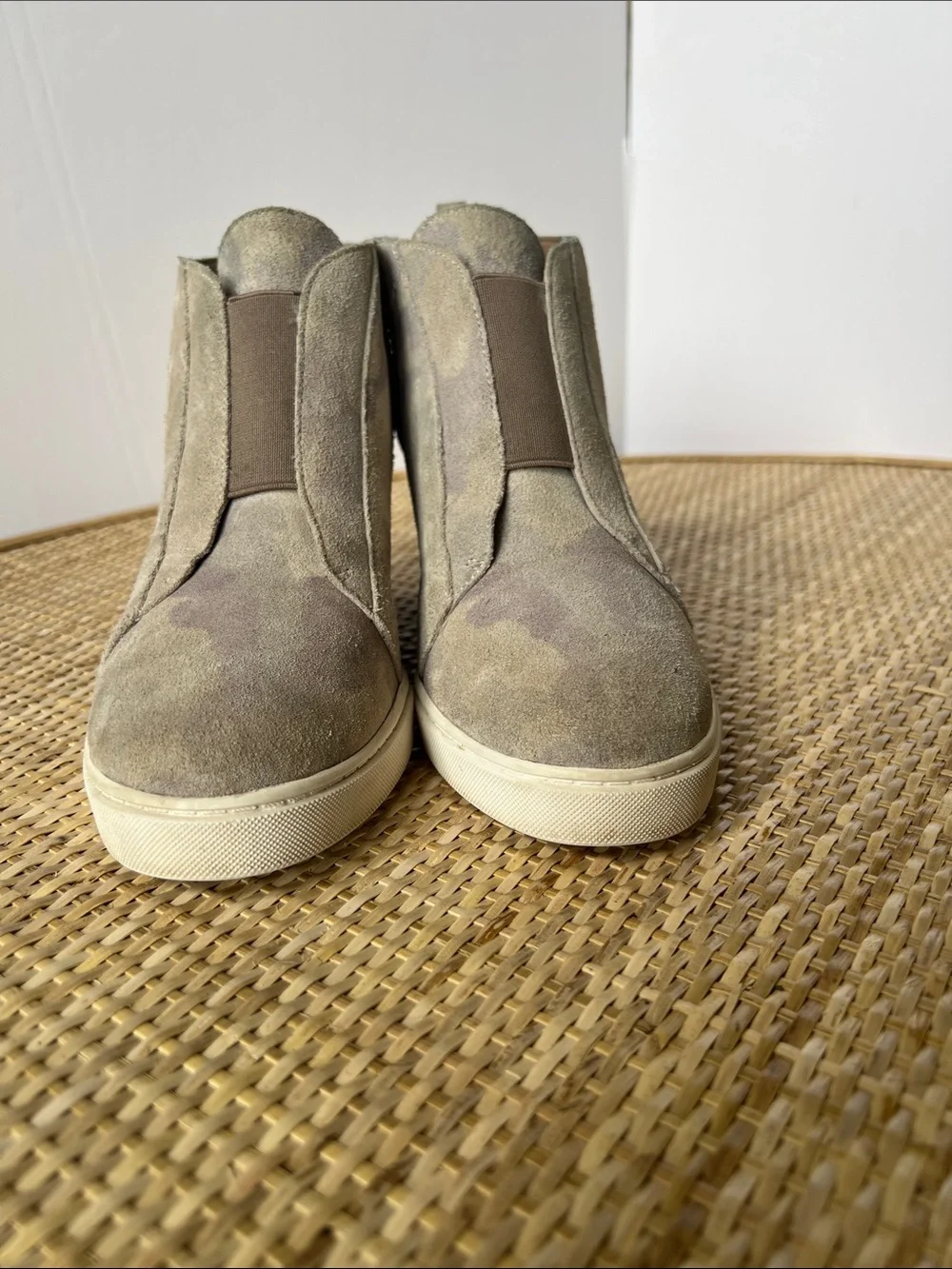 Linea Paolo Felicia Wedge Sneaker Bootie taupe-gray suede camo street neutral 7M